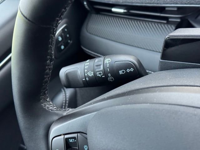 Certified 2025 Ford Mustang Mach-E Premium image 31