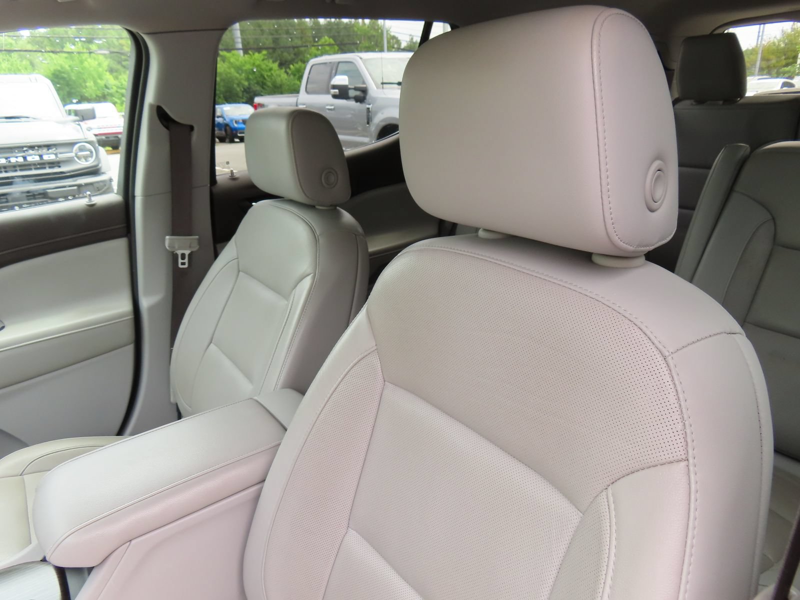 Used 2019 GMC Acadia SLT AWD/4WD image 27