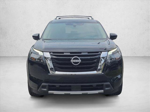 Used 2025 Nissan Pathfinder Platinum w/ Cargo Package FWD image 2
