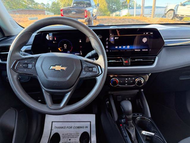 Used 2025 Chevrolet TrailBlazer LT AWD/4WD image 15