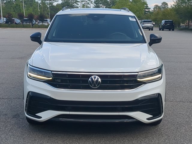 Used 2023 Volkswagen Tiguan SE R-Line FWD image 9