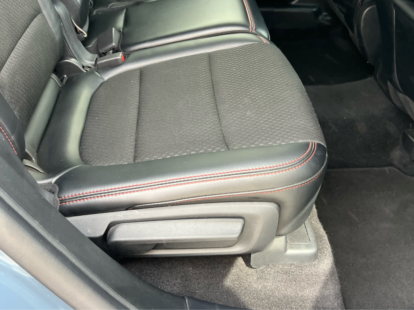 Certified 2025 Ford Escape ST-Line Select AWD/4WD image 25
