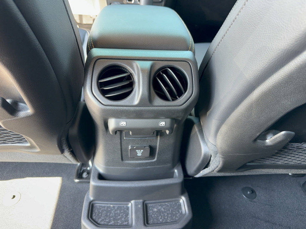 Used 2024 Jeep Wrangler Sahara w/ Technology Group image 32