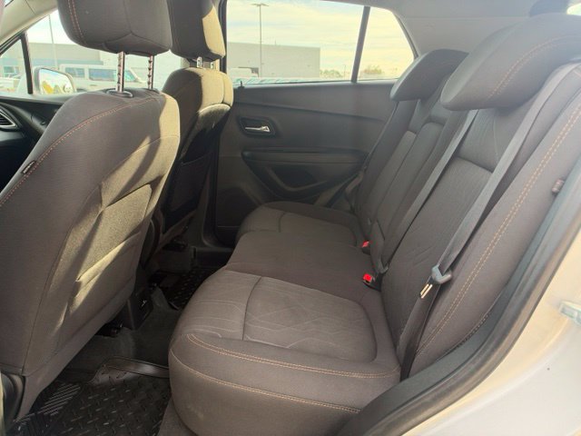 Used 2019 Chevrolet Trax LT FWD image 6