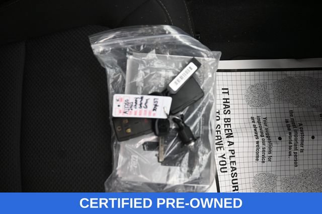 Used 2022 Chevrolet Colorado LT w/ LT Convenience Package AWD/4WD image 9