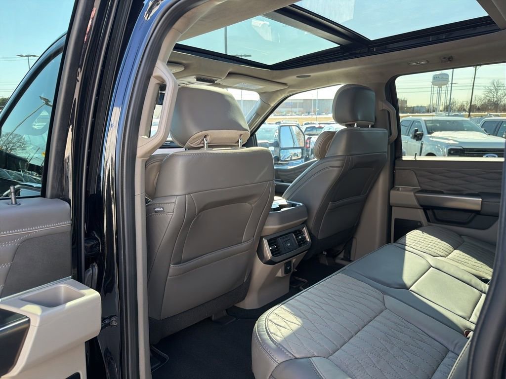 Certified 2025 Ford F450 Platinum w/ Platinum Plus Package image 16