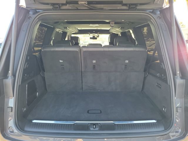 Used 2023 Jeep Grand Wagoneer Series III w/ Rear Seat Video Group 1 AWD/4WD image 28