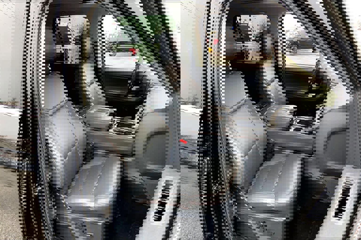 Certified 2025 Ford Expedition Max Active image 10