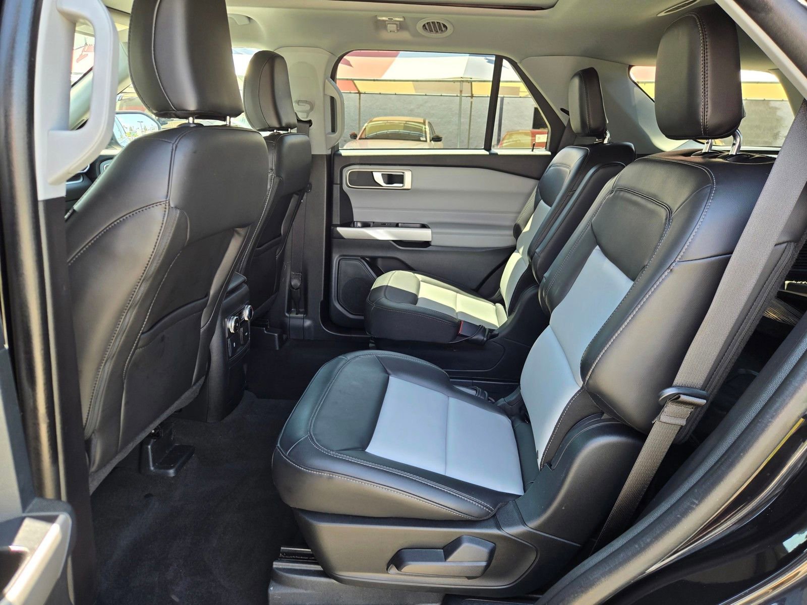 Certified 2023 Ford Explorer XLT w/ Equipment Group 202A AWD/4WD image 12