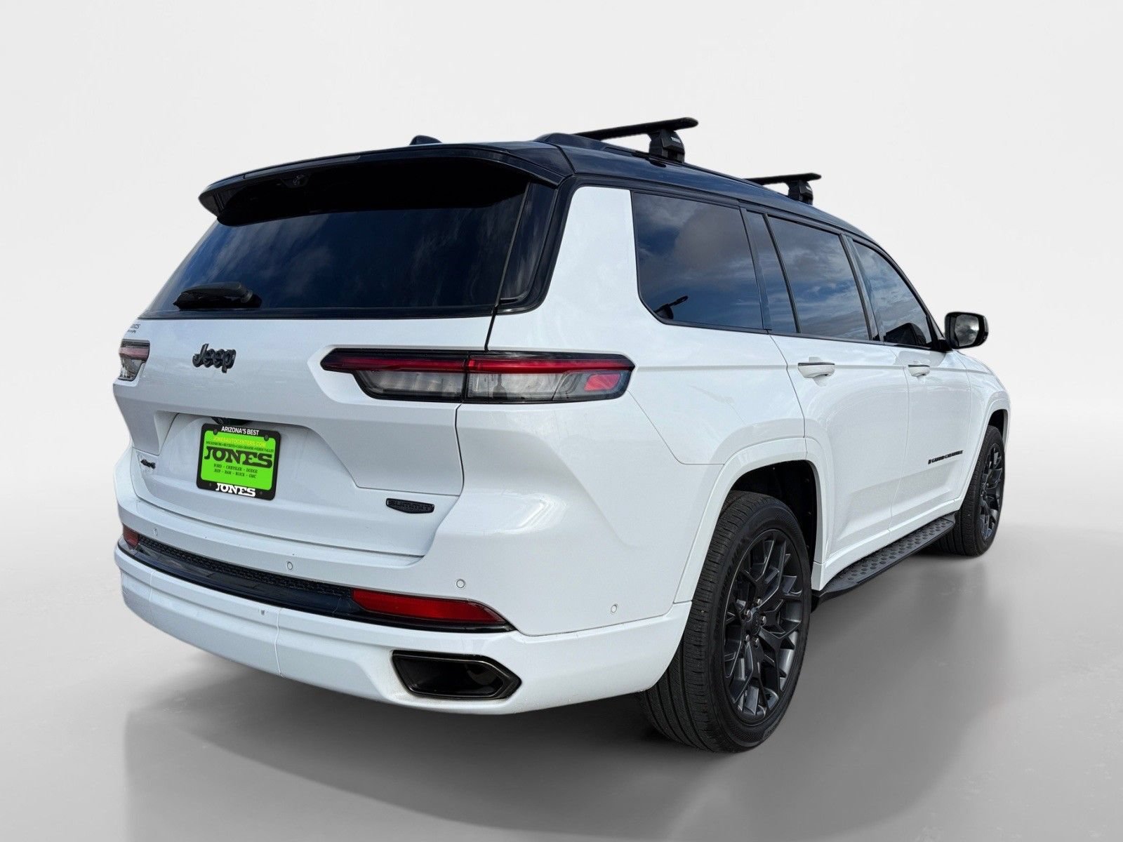 Used 2023 Jeep Grand Cherokee L Summit w/ Advanced Protech Group IV AWD/4WD image 6