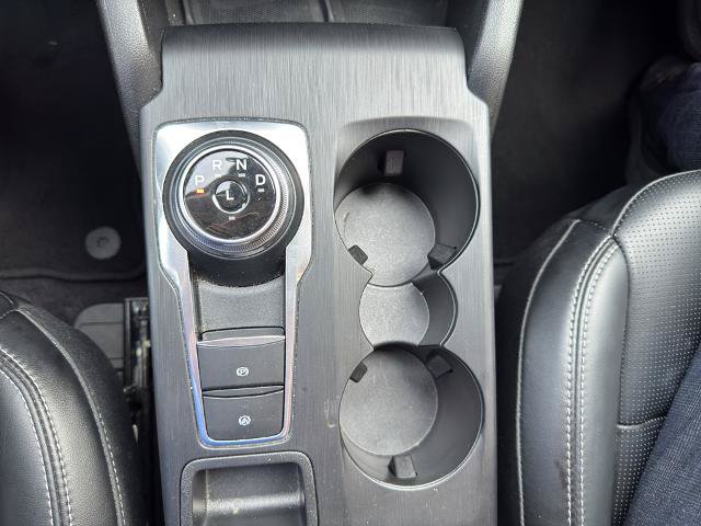 Certified 2025 Ford Escape Platinum AWD/4WD image 24