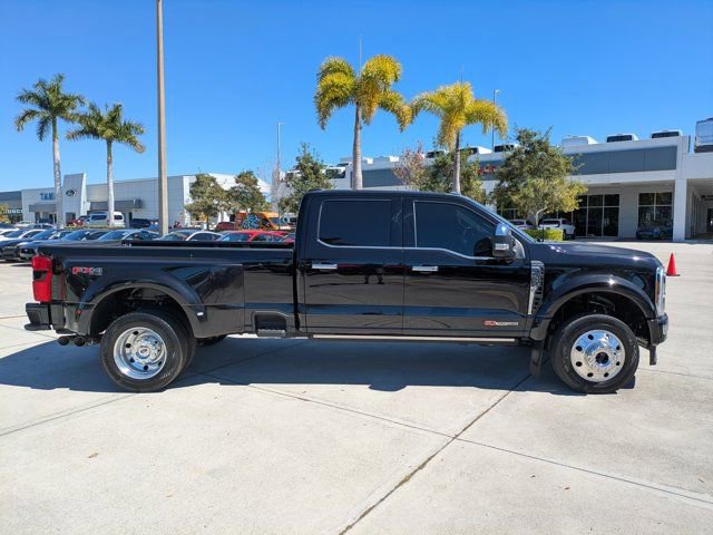 Certified 2025 Ford F450 Platinum w/ Platinum Plus Package image 5