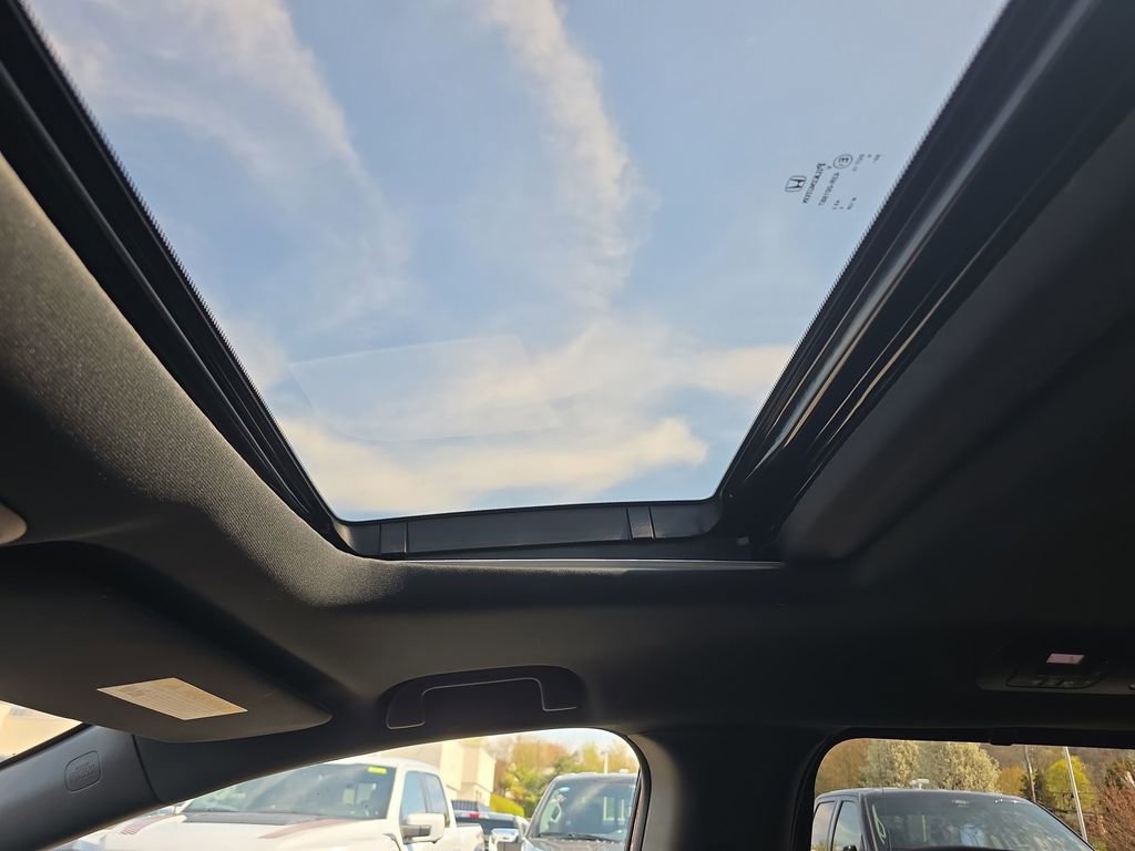 Used 2025 Honda Odyssey Sport-L image 28