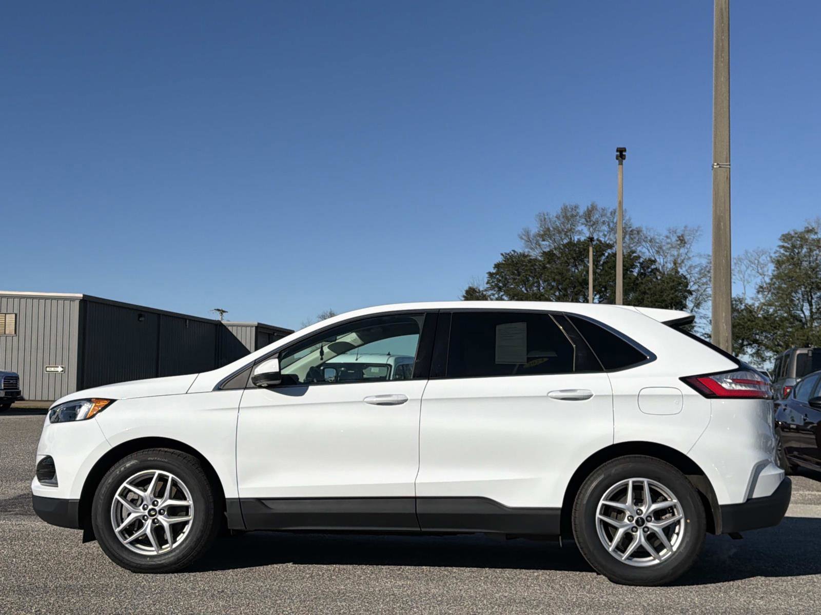 Certified 2024 Ford Edge SEL image 2