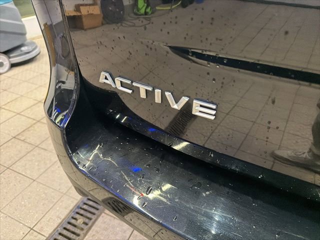 Certified 2025 Ford Expedition Active image 8