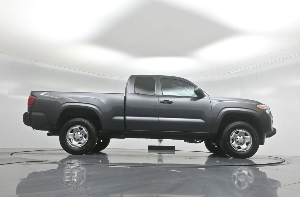 Used 2023 Toyota Tacoma SR image 9