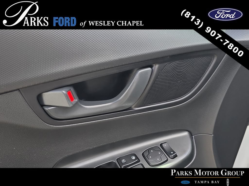 Used 2022 Hyundai Kona SEL w/ Cargo Package FWD image 16