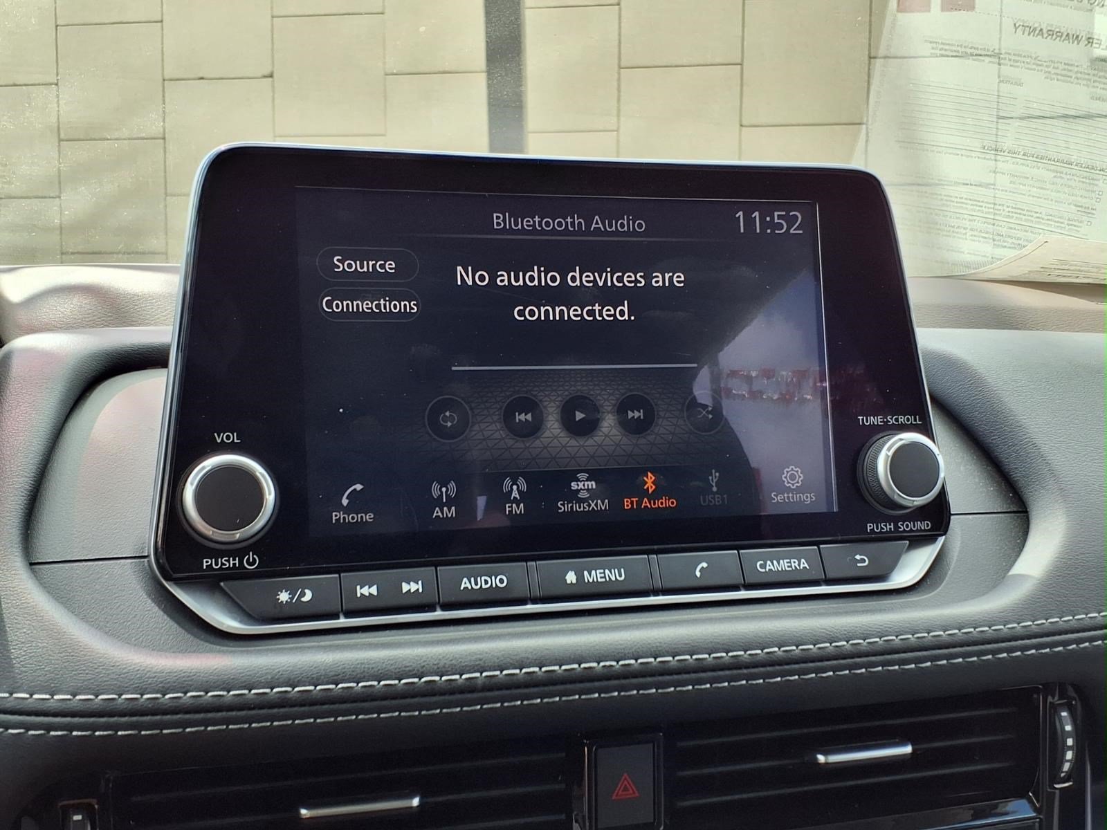 Used 2023 Nissan Rogue SV FWD image 18