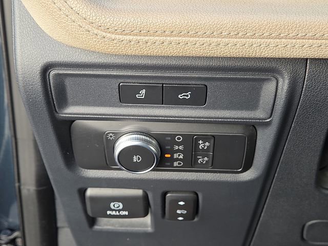 Certified 2022 Ford Expedition Limited image 29