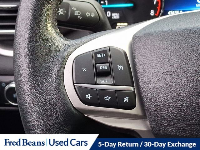 Certified 2022 Ford Explorer XLT w/ Equipment Group 202A image 24