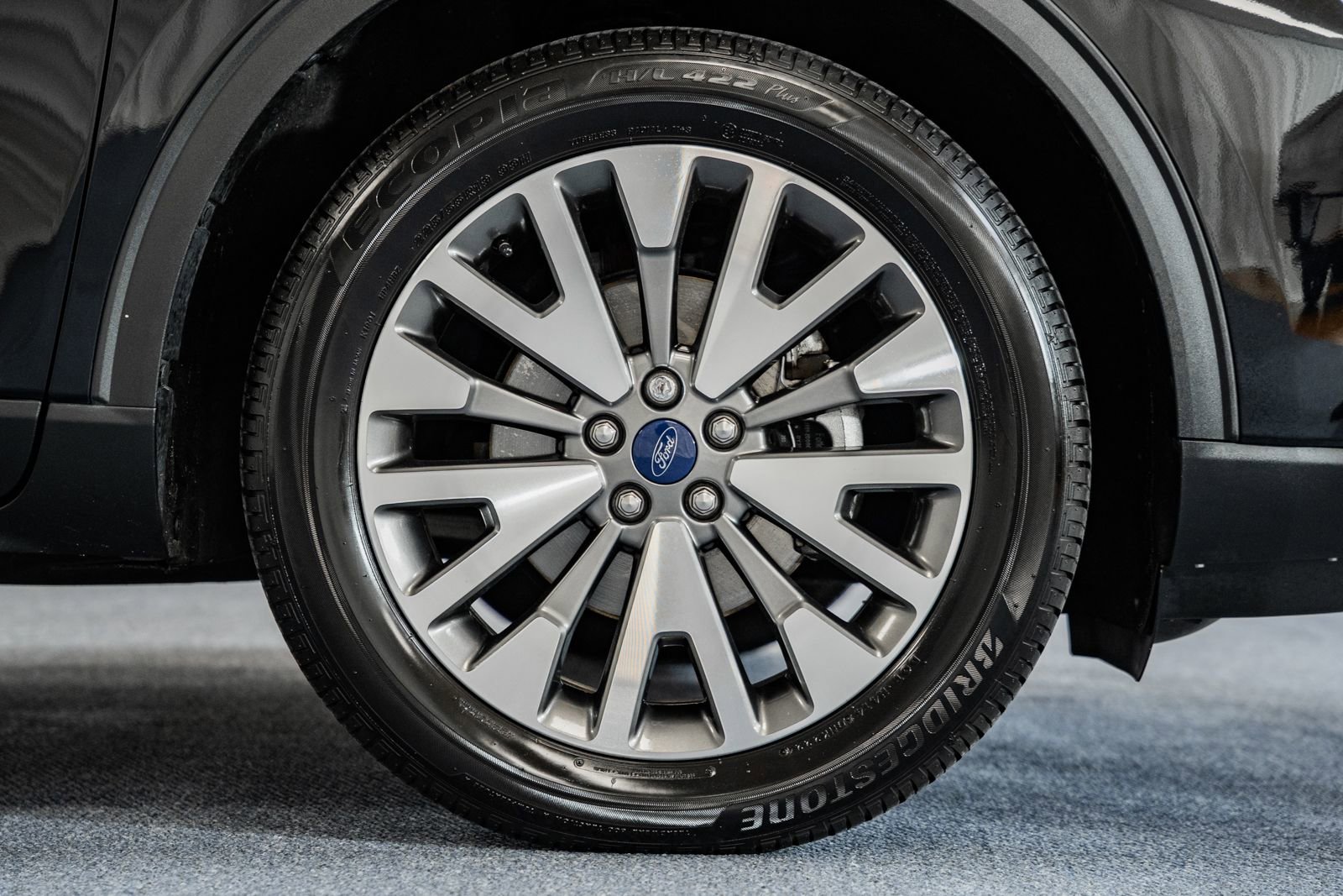 Certified 2022 Ford Escape Titanium image 13