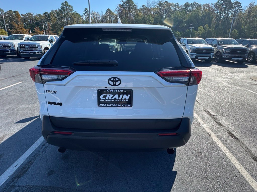 Used 2024 Toyota RAV4 LE FWD image 6