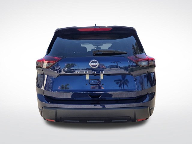 Used 2026 Nissan Rogue SV FWD image 8