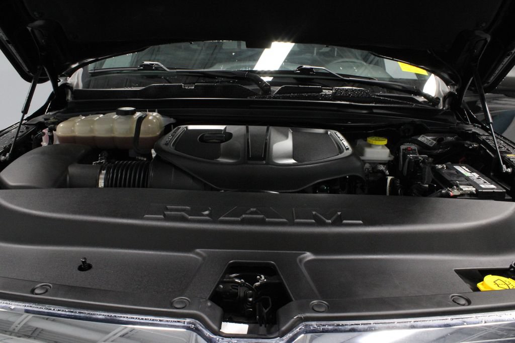 Used 2025 RAM 1500 Big Horn AWD/4WD image 12