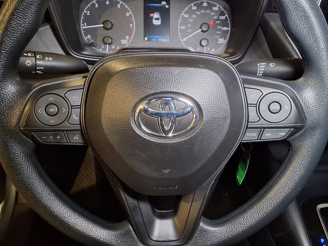 Used 2025 Toyota Corolla LE image 11