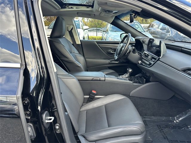 Used 2022 Lexus ES 350 w/ Premium Package image 36