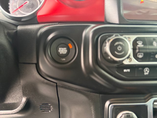 Used 2021 Jeep Wrangler Unlimited Rubicon AWD/4WD image 26