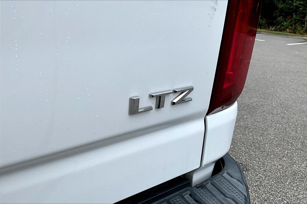 Used 2020 Chevrolet Silverado 2500 LTZ w/ LTZ Convenience Package AWD/4WD image 26