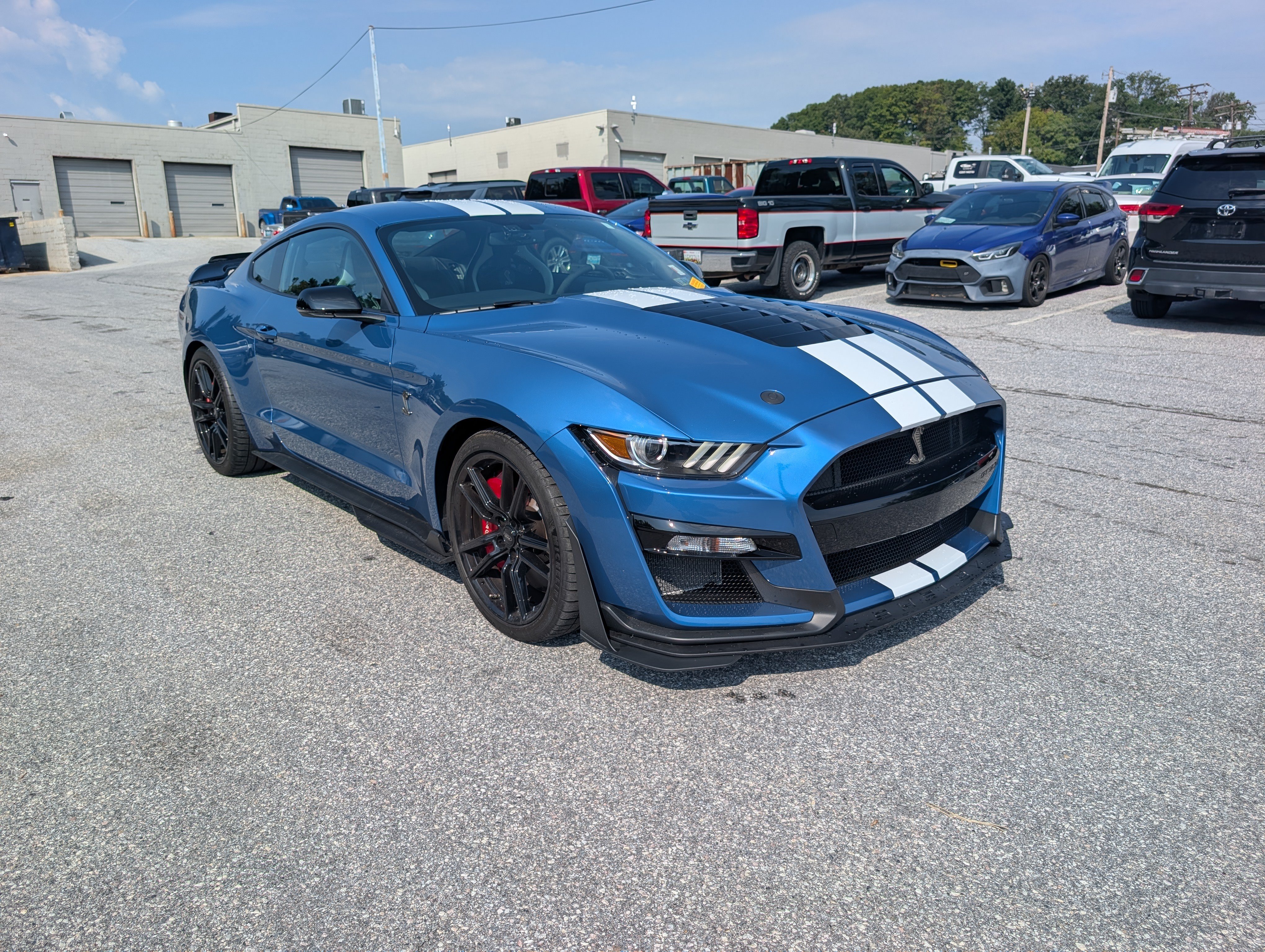 Certified 2020 Ford Mustang Shelby GT500 w/ Technology Package RWD image 9
