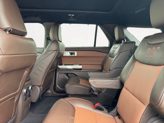 Certified 2024 Ford Explorer King Ranch w/ Technology Package AWD/4WD image 13