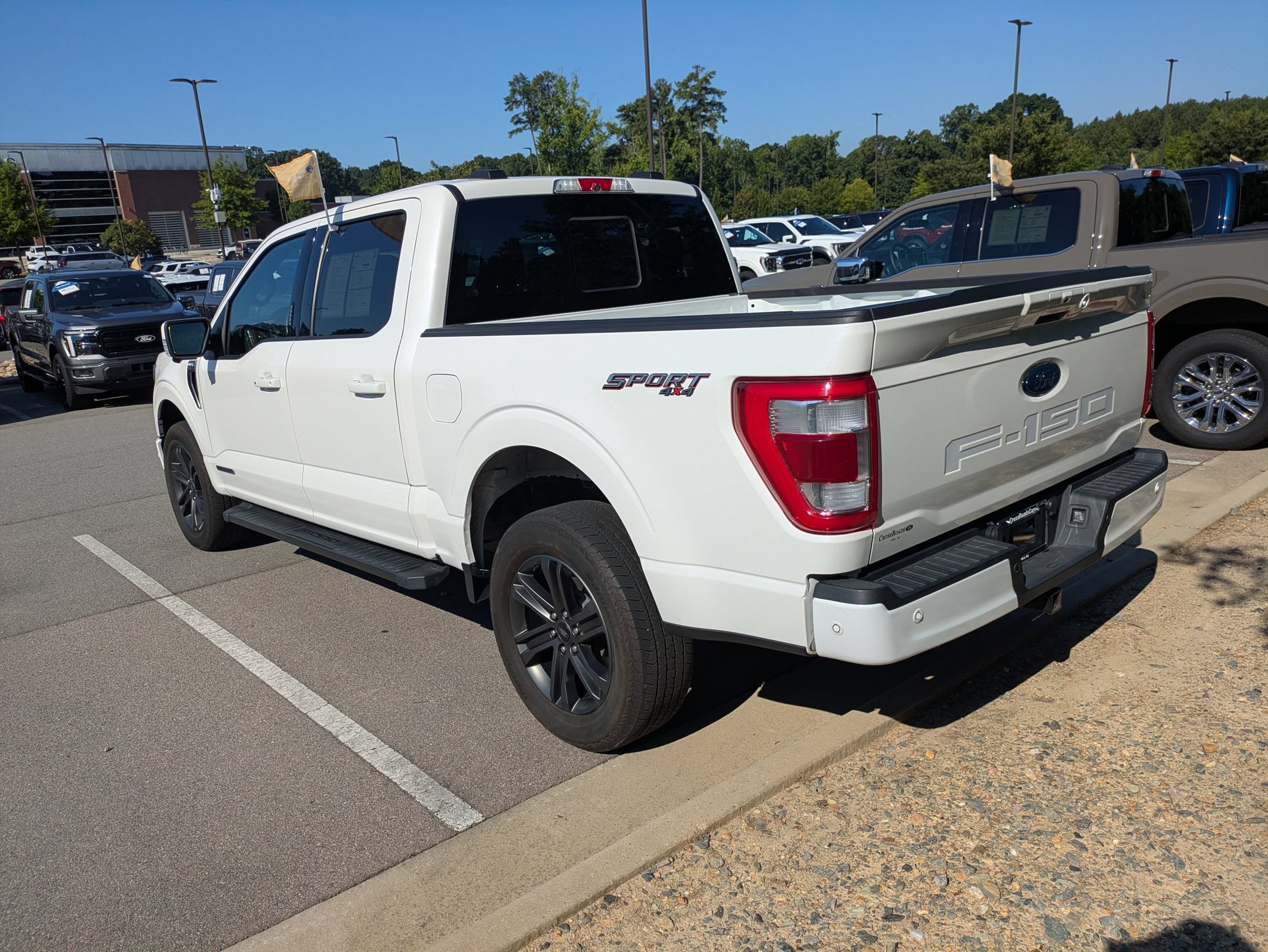Certified 2022 Ford F150 Lariat w/ Equipment Group 502A High AWD/4WD image 5