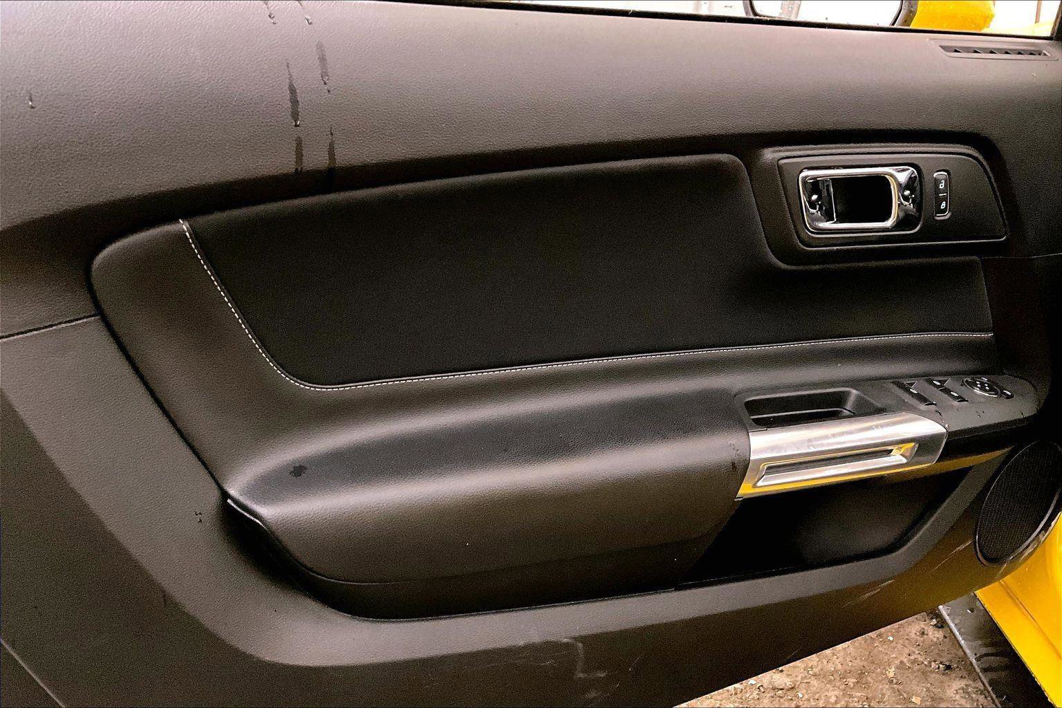 Certified 2017 Ford Mustang Convertible w/ Equipment Group 051A image 22