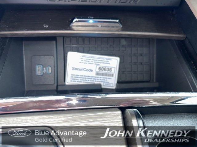 Certified 2023 Ford Expedition Limited image 30