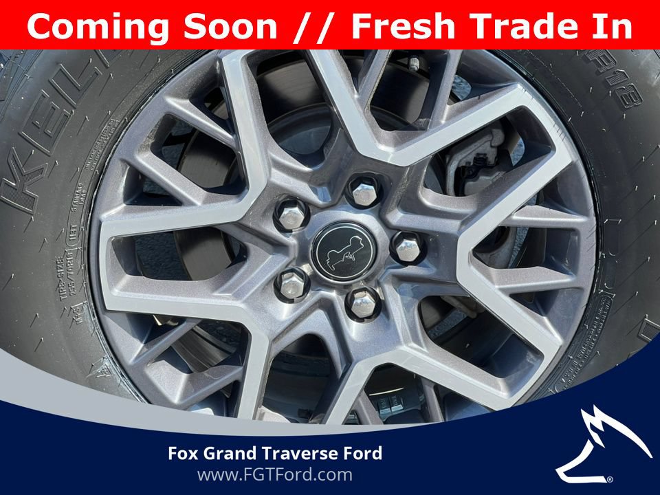 Used 2025 Jeep Wrangler Unlimited Sahara AWD/4WD image 6