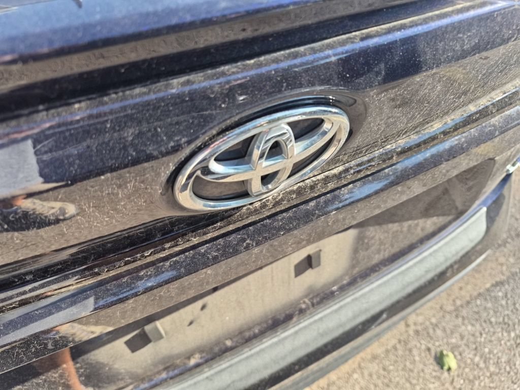 Used 2021 Toyota Corolla SE FWD image 16