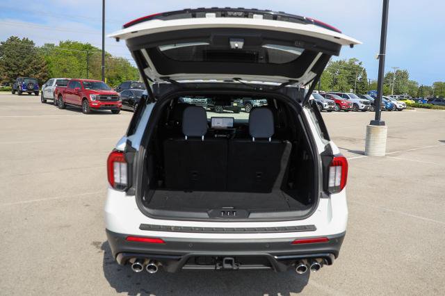 Certified 2025 Ford Explorer ST AWD/4WD image 13