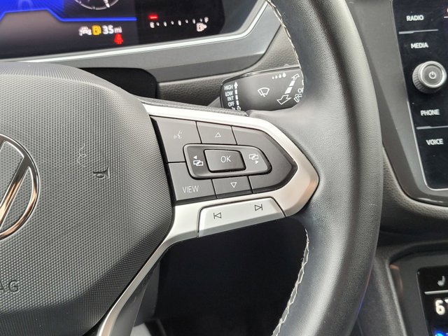 Used 2022 Volkswagen Tiguan SE image 26