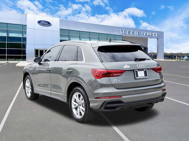 Used 2024 Audi Q3 2.0T Premium Plus w/ Premium Plus Package AWD/4WD image 2