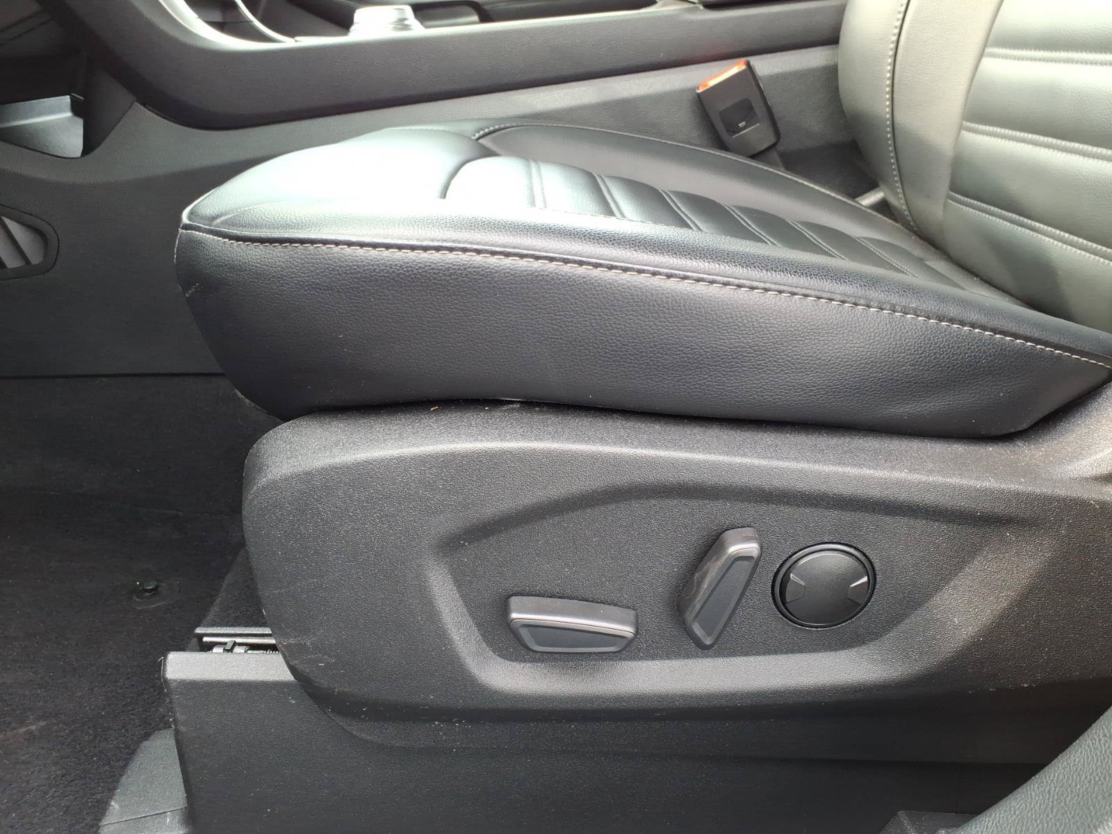 Certified 2024 Ford Edge SEL w/ Convenience Package AWD/4WD image 15