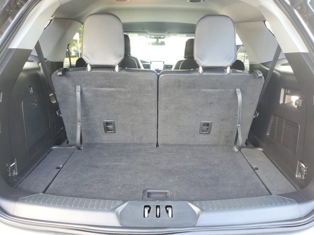 Certified 2021 Ford Explorer XLT w/ Equipment Group 202A image 4