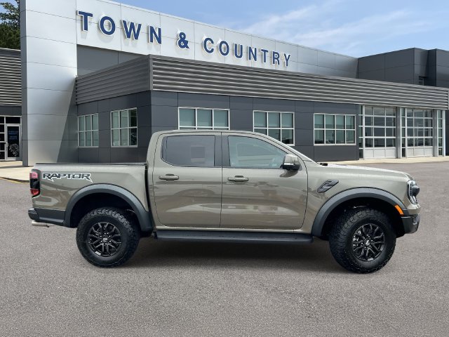 Certified 2025 Ford Ranger Raptor AWD/4WD image 2