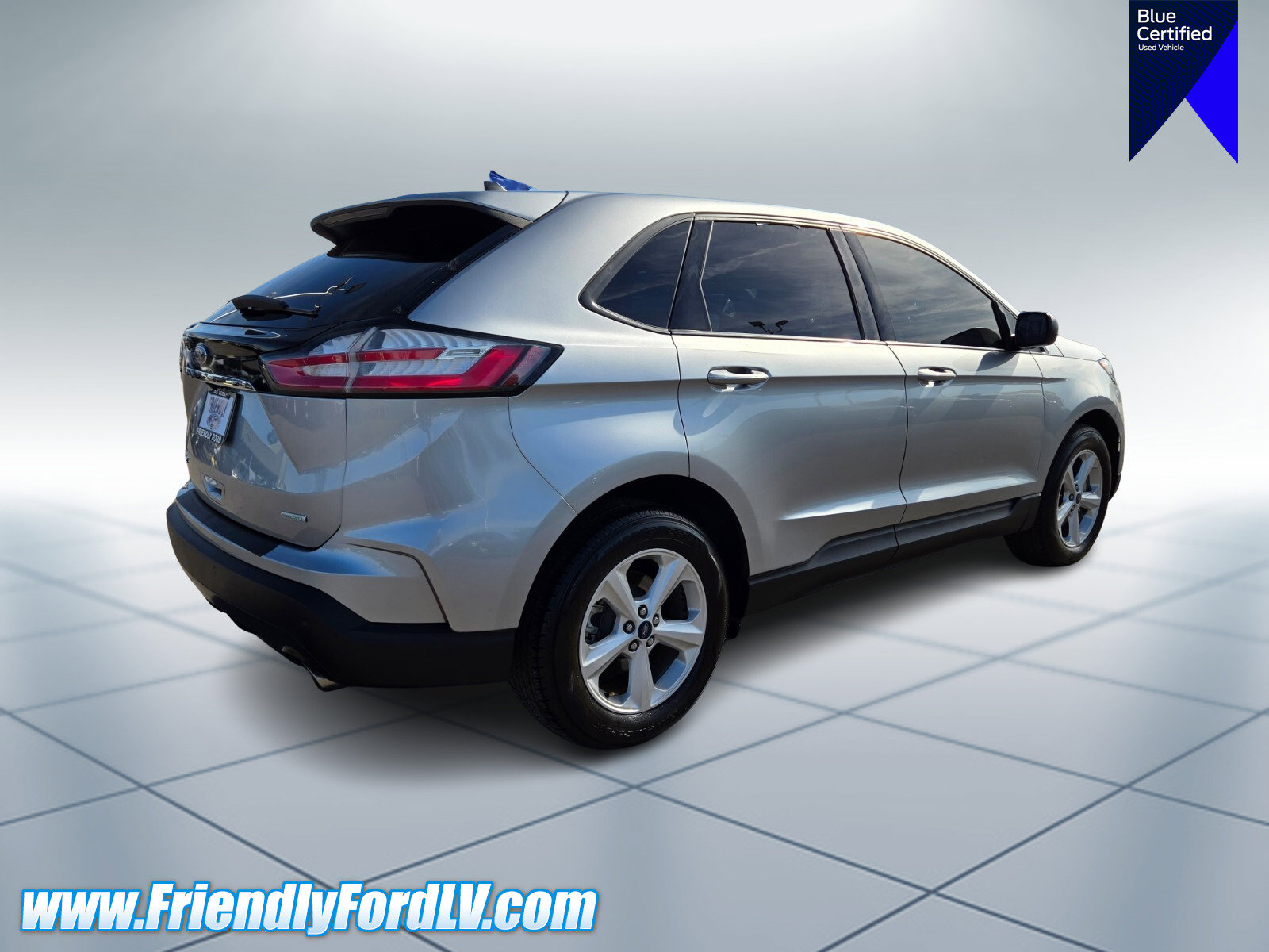 Certified 2020 Ford Edge SE image 5