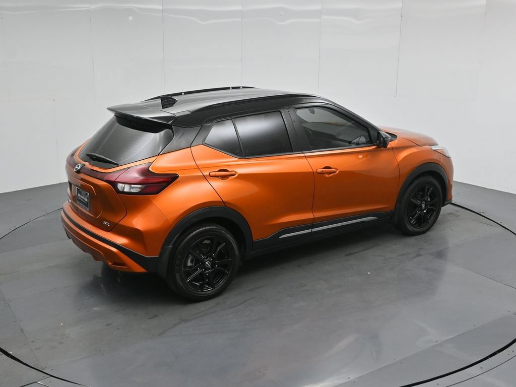 Used 2023 Nissan Kicks SR FWD image 39
