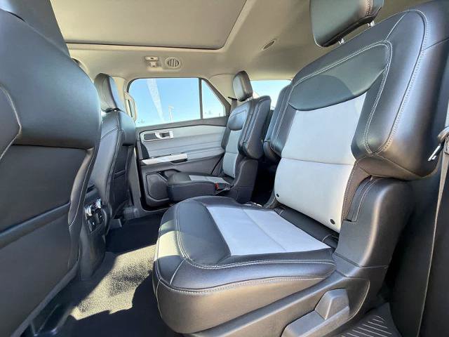 Certified 2024 Ford Explorer XLT w/ Equipment Group 202A AWD/4WD image 19