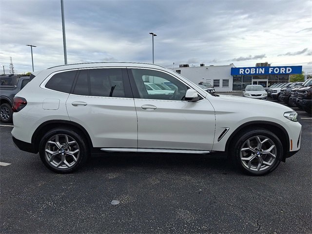 Used 2023 BMW X3 xDrive30i w/ Premium Package image 2