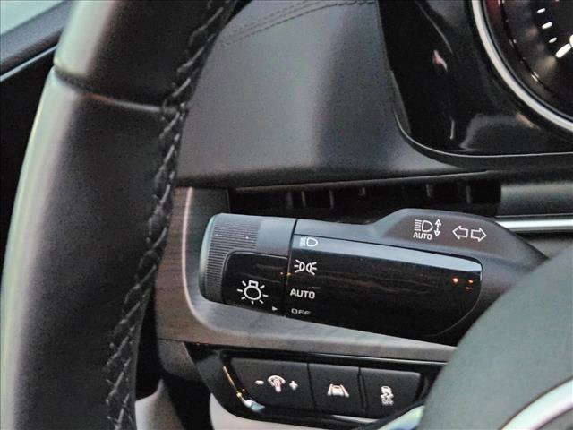 Used 2024 Kia Carnival EX FWD image 24